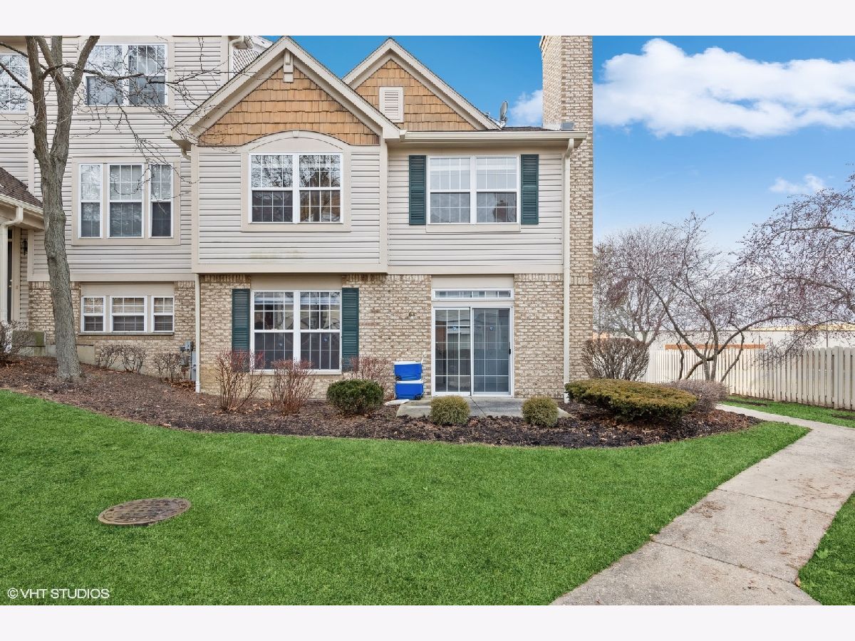 Townhomes Sold Georgetown Square Vernon Hills Illinois, 1146 Georgetown