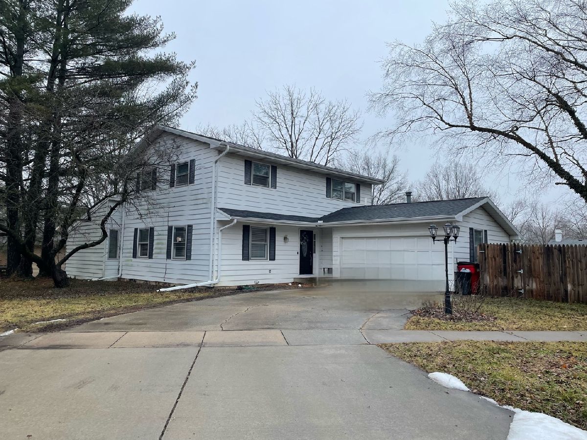 Homes & Condos & Townhomes Sold Aryshire Champaign Illinois, 1904 Peach