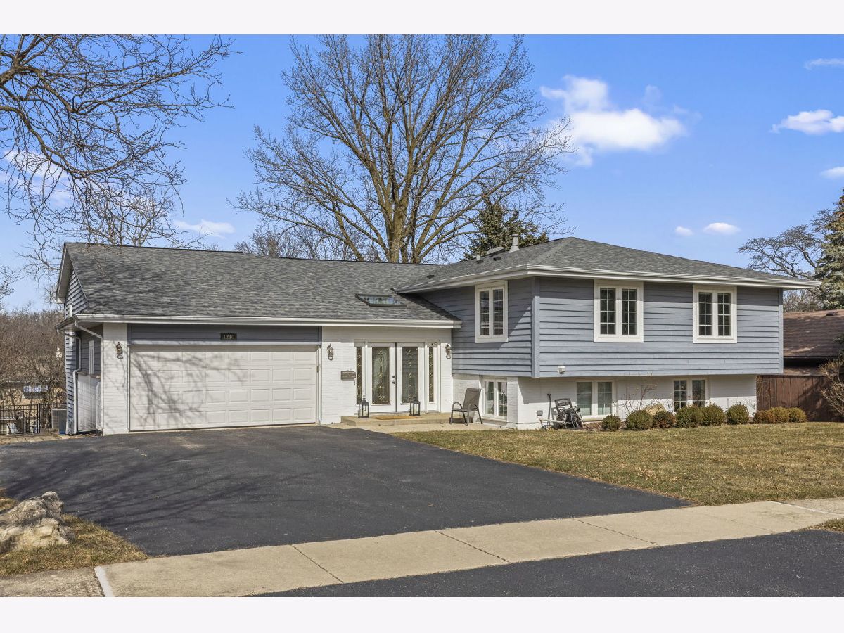 Homes Sold Oak Creek Downers Grove Illinois, 1210 39th