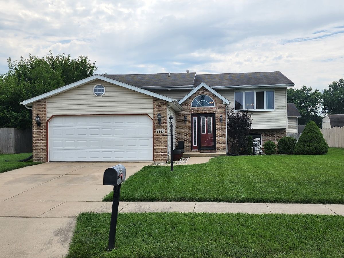  Sold Hobart Indiana, 7445 Kestrel