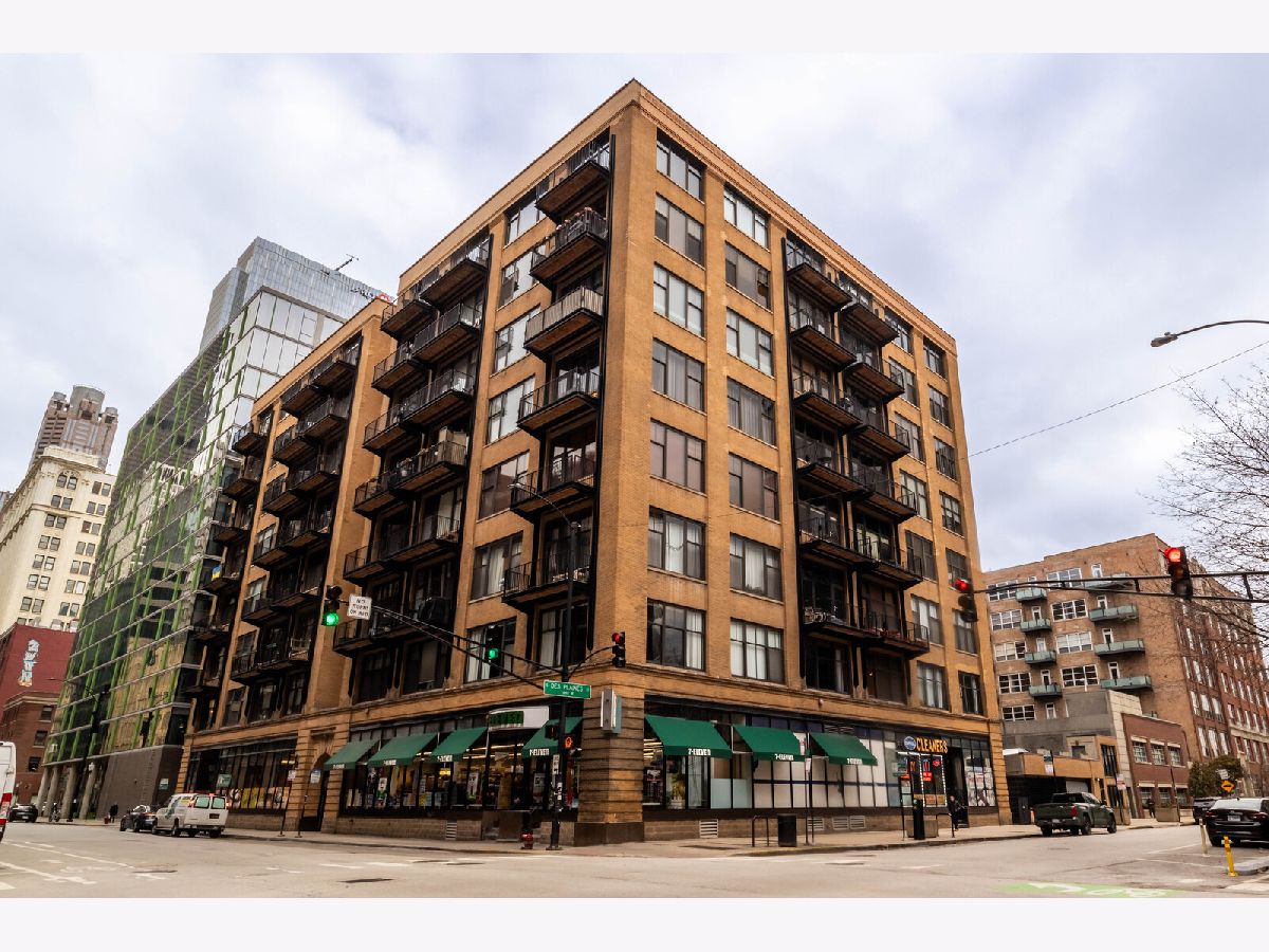 Condominiums Sold Capitol Hill Lofts Chicago Illinois, 625 Jackson