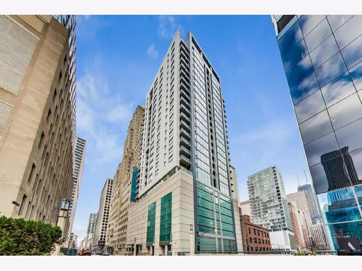 Condominiums Sold Avenue East Chicago Illinois, 160 Illinois