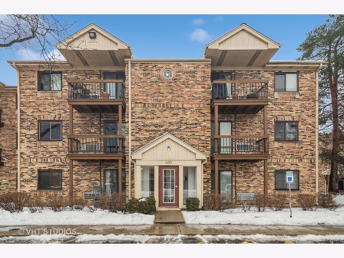 Condominiums Sold Rosewood Arlington Heights Illinois, 2225 Nichols