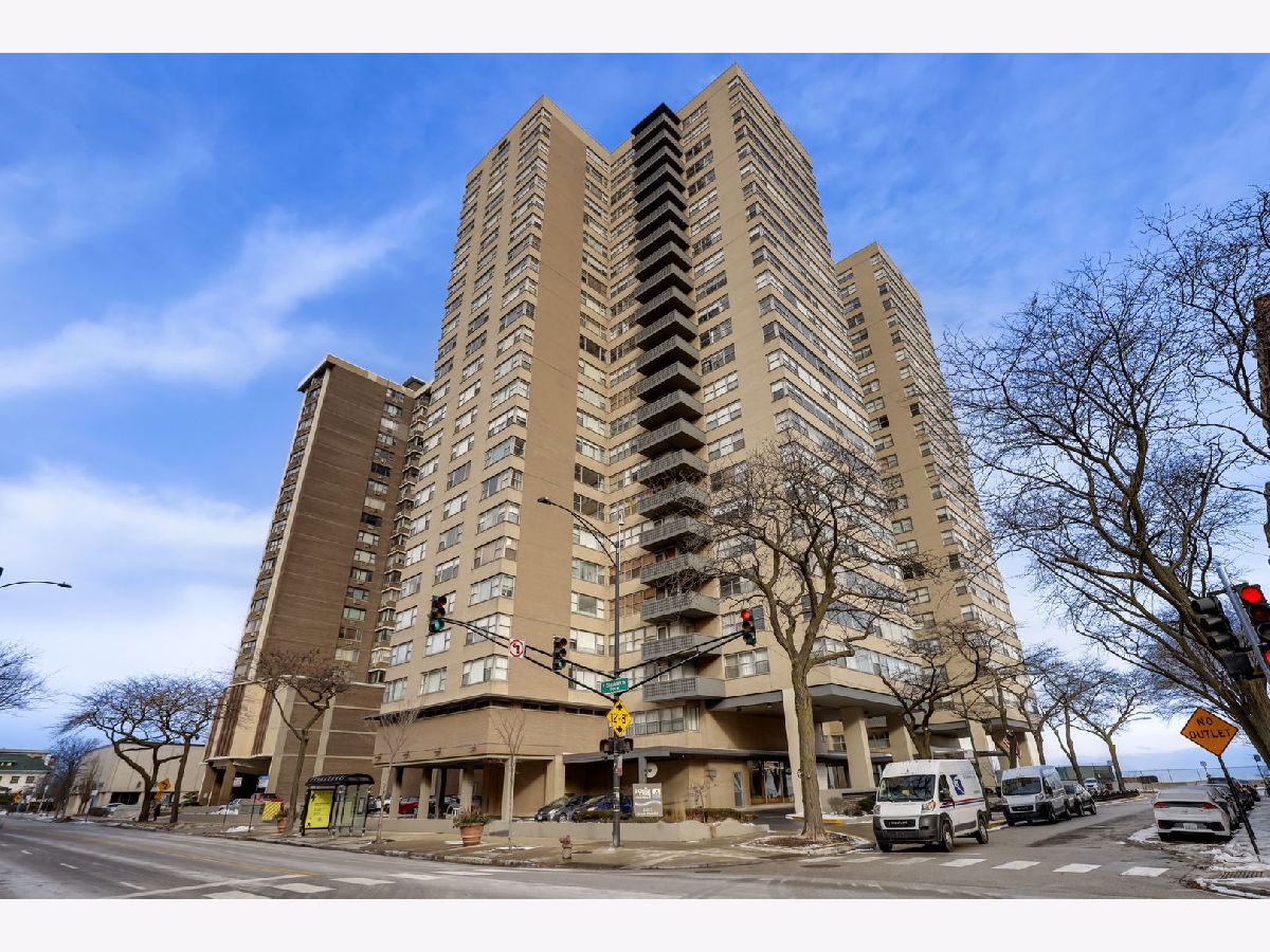 Condominiums Sold Shoreline Towers Chicago Illinois, 6301 Sheridan
