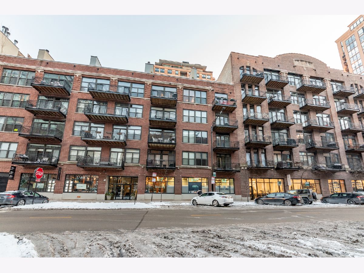 Condos & Townhomes Rented Erie Center Lofts Chicago Illinois, 375 Erie