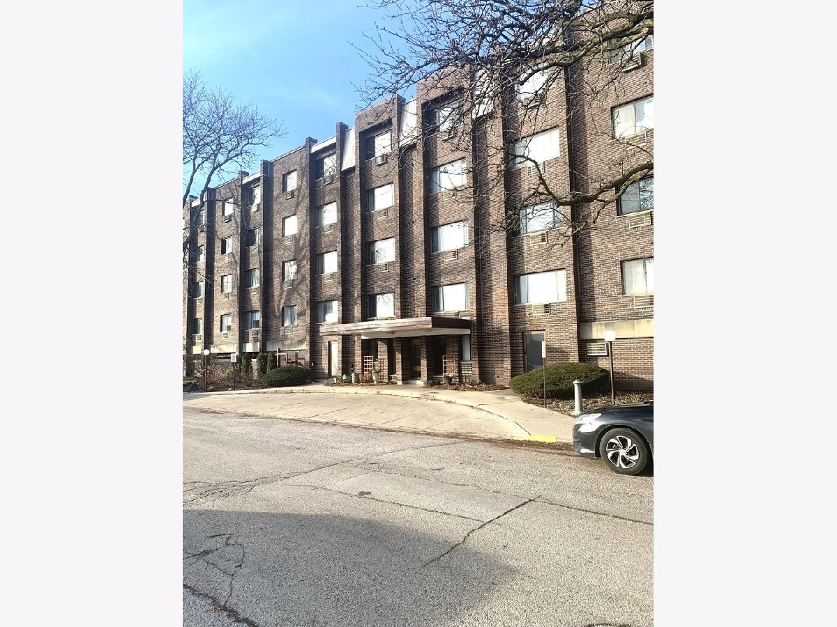 Condominiums Sold Pueblo Commons Chicago Illinois, 4624 Commons