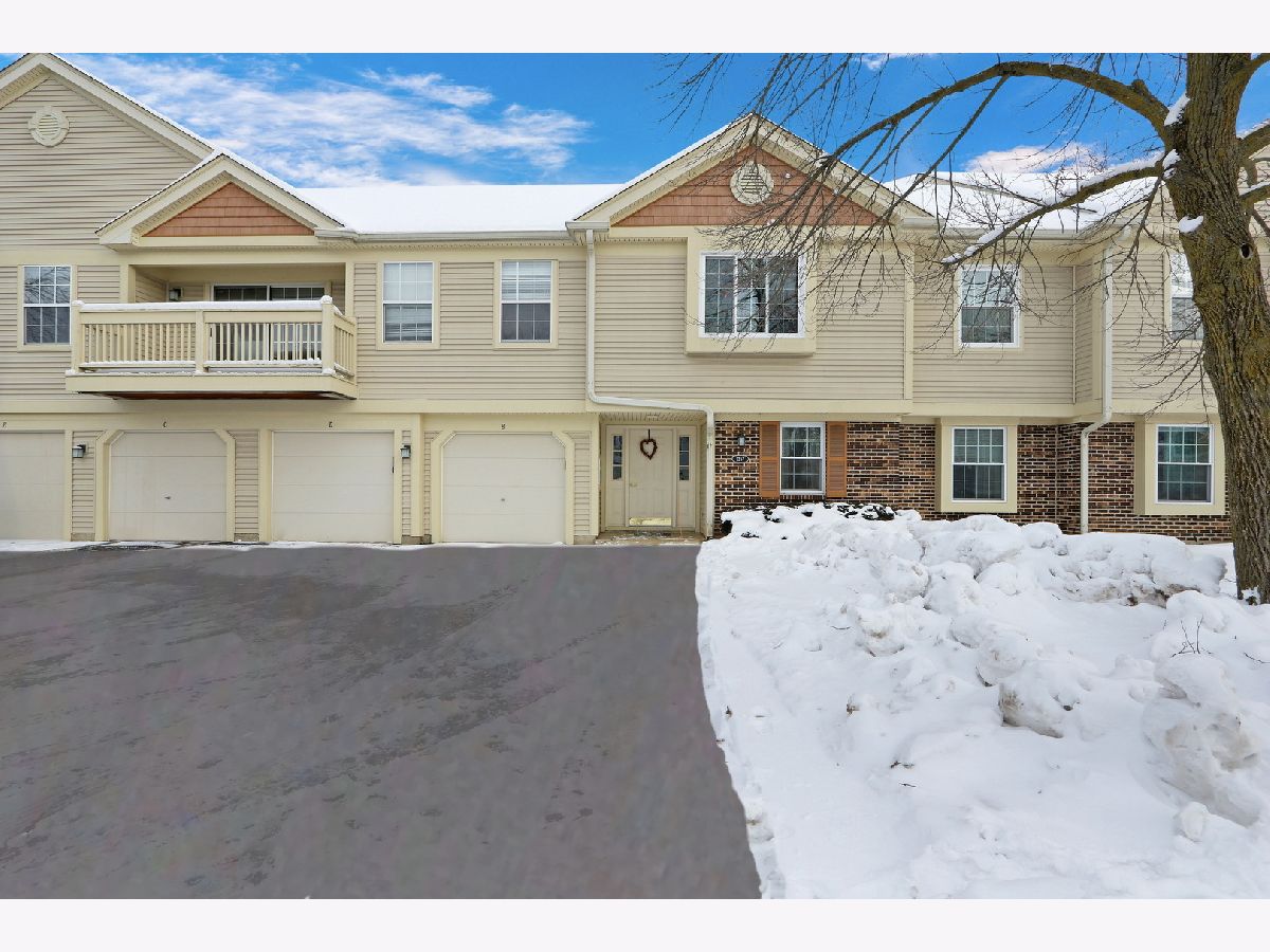 Condos & Townhomes Sold Cambridge Chase Mundelein Illinois, 1257 Ballantrae