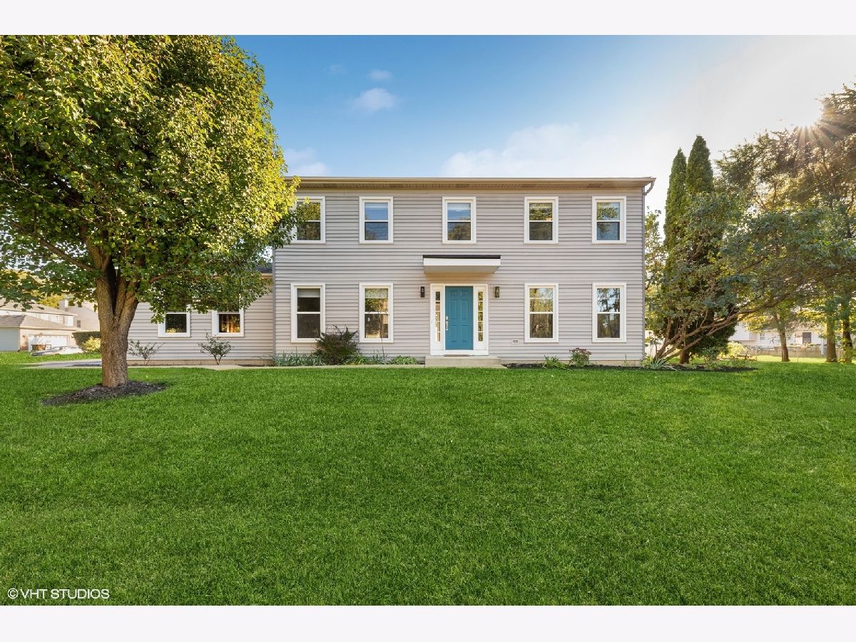 Homes Sold Gary Avenue Gardens Carol Stream Illinois, 1N124 Fanchon