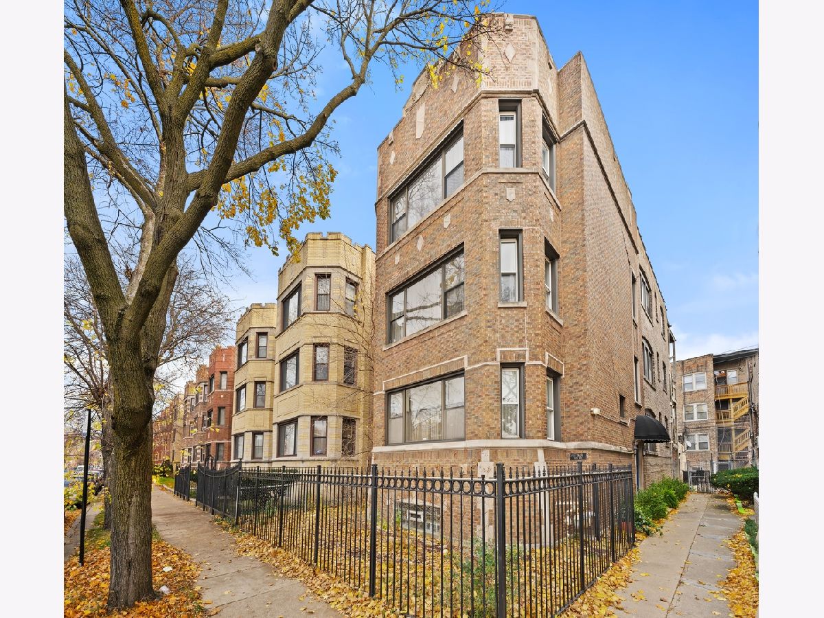 Homes & Condos & Townhomes Rented Southshore Chicago Illinois, 7649 Yates