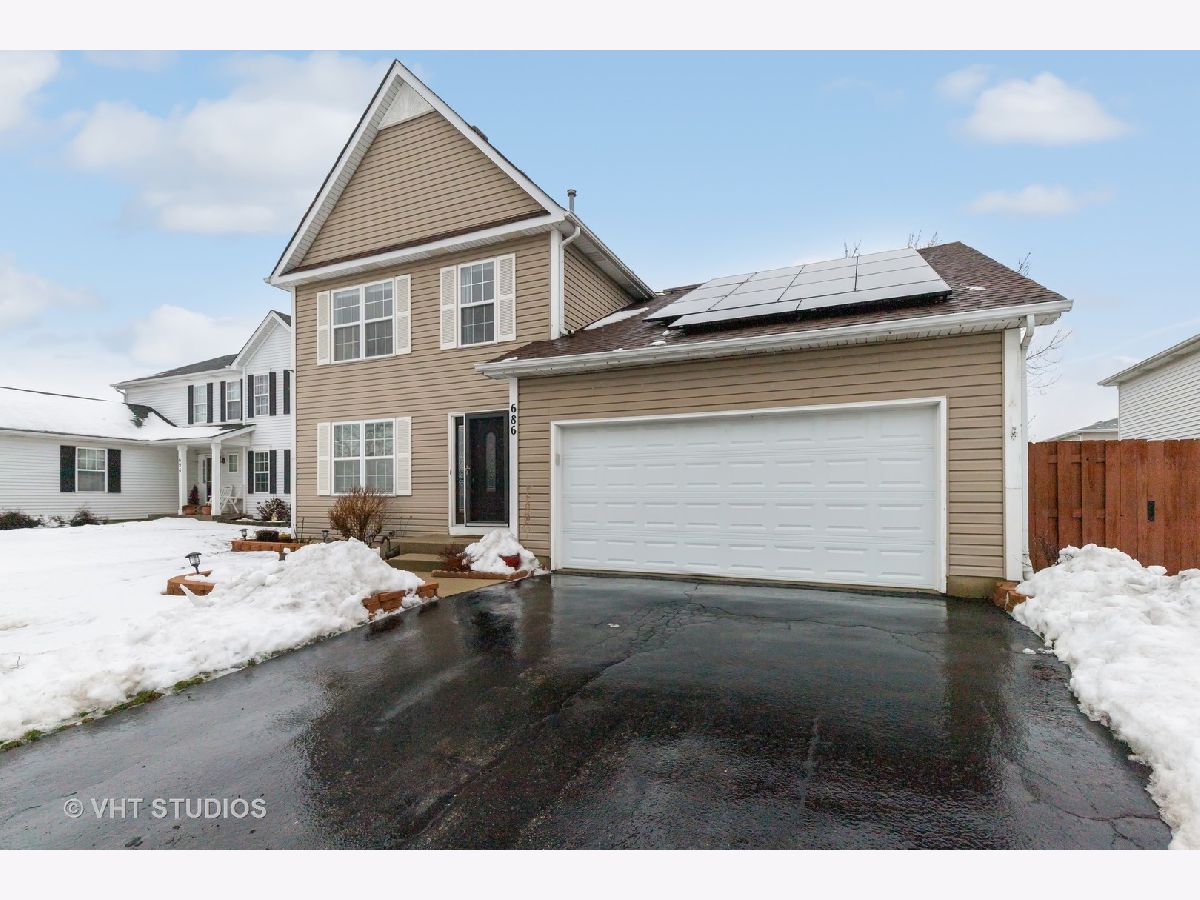 Homes Sold Fox Glenn Round Lake Heights Illinois, 686 Chippewa