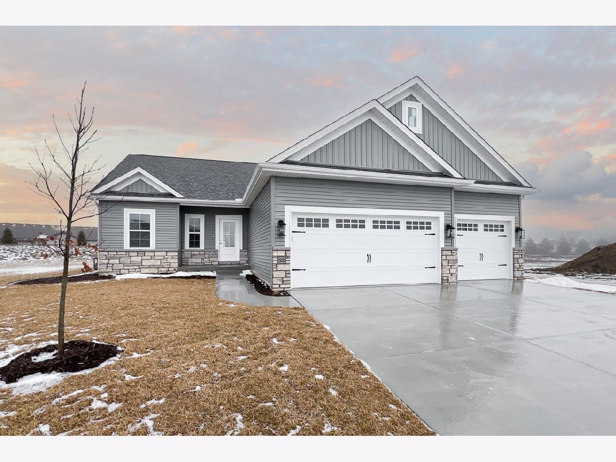 Homes & Condos & Townhomes Sold Harvest Pointe Bloomington Illinois, 22 Stonehouse