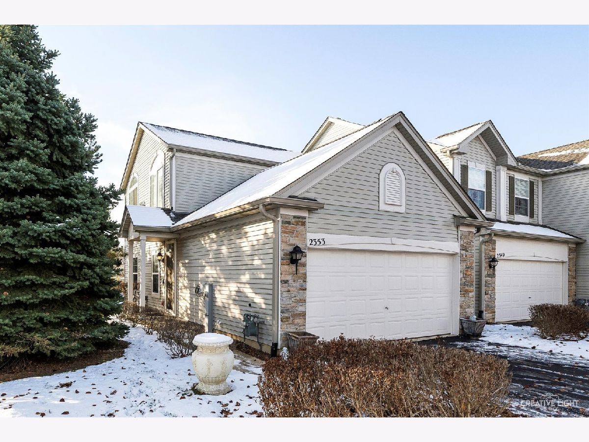 Townhomes & Condos & Homes Sold Grand Pointe Trails Aurora Illinois, 2353 Summerlin