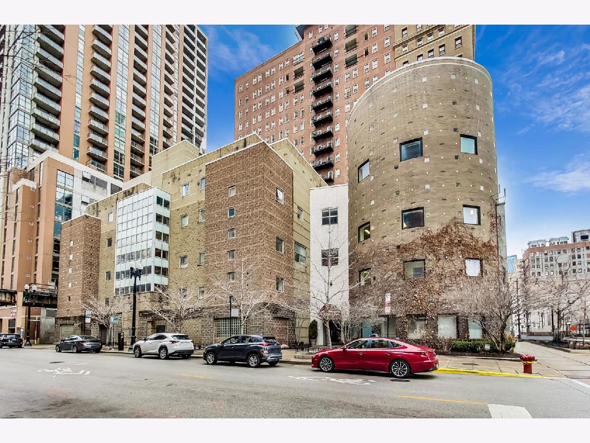 Condominiums Rented Burnham Park Plaza Chicago Illinois, 40 9th