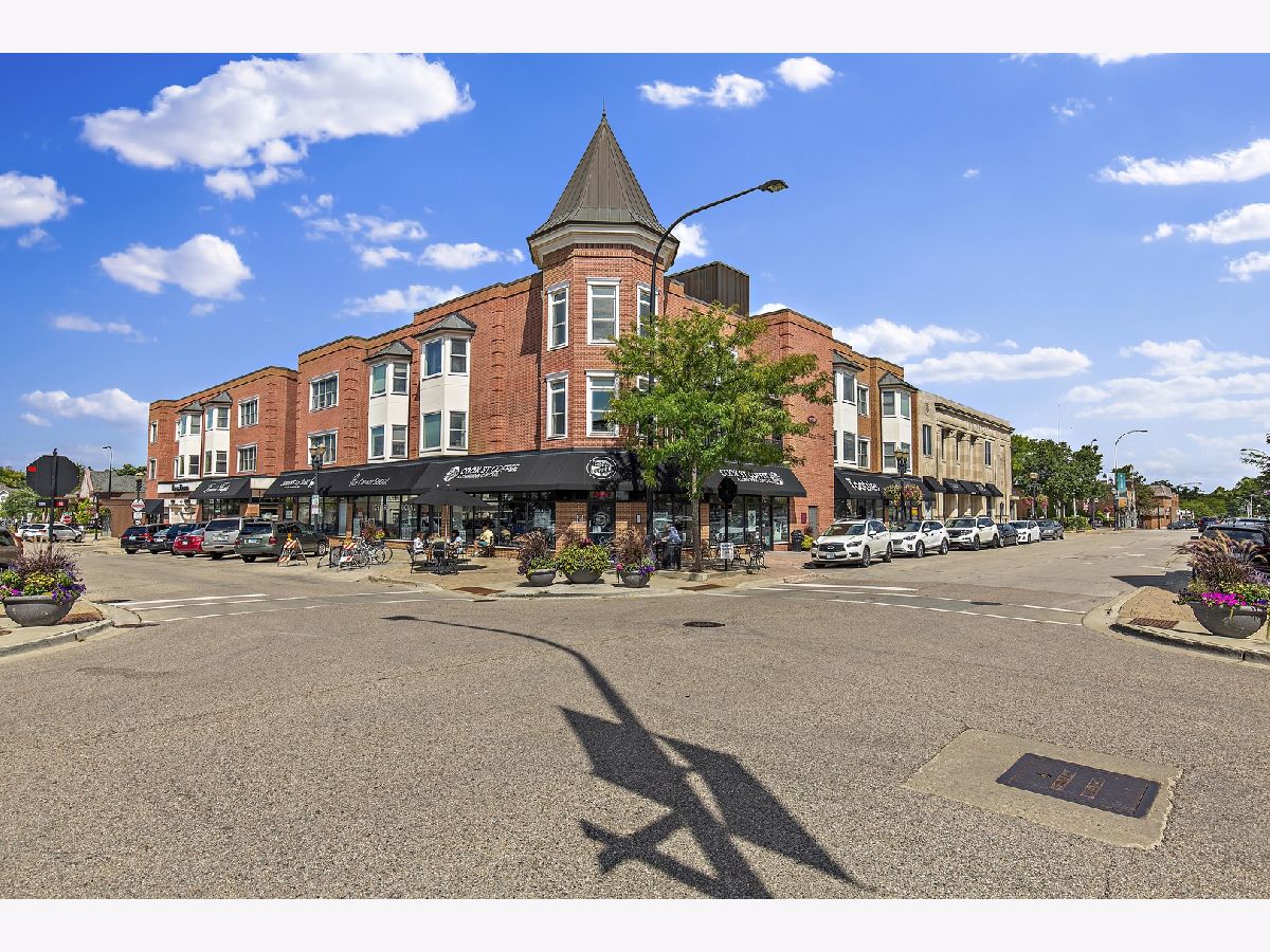 Condominiums Sold Cook Street Plaza Barrington Illinois, 100 Station