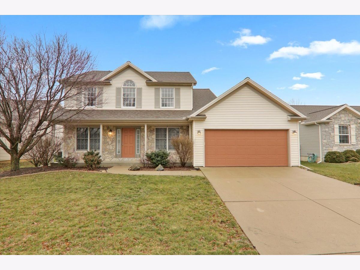 Homes & Condos & Townhomes Sold Fox Lake Bloomington Illinois, 2508 Monica