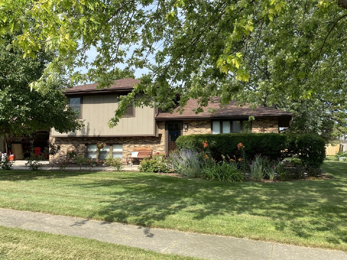 Homes Sold Mcdonald Manor Channahon Illinois, 23025 Frances