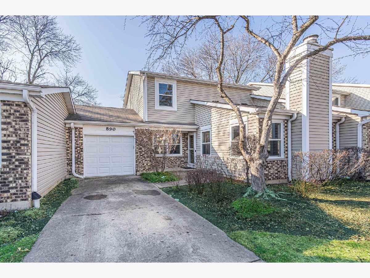 Townhomes Sold Colony Lake Schaumburg Illinois, 890 Colony Lake