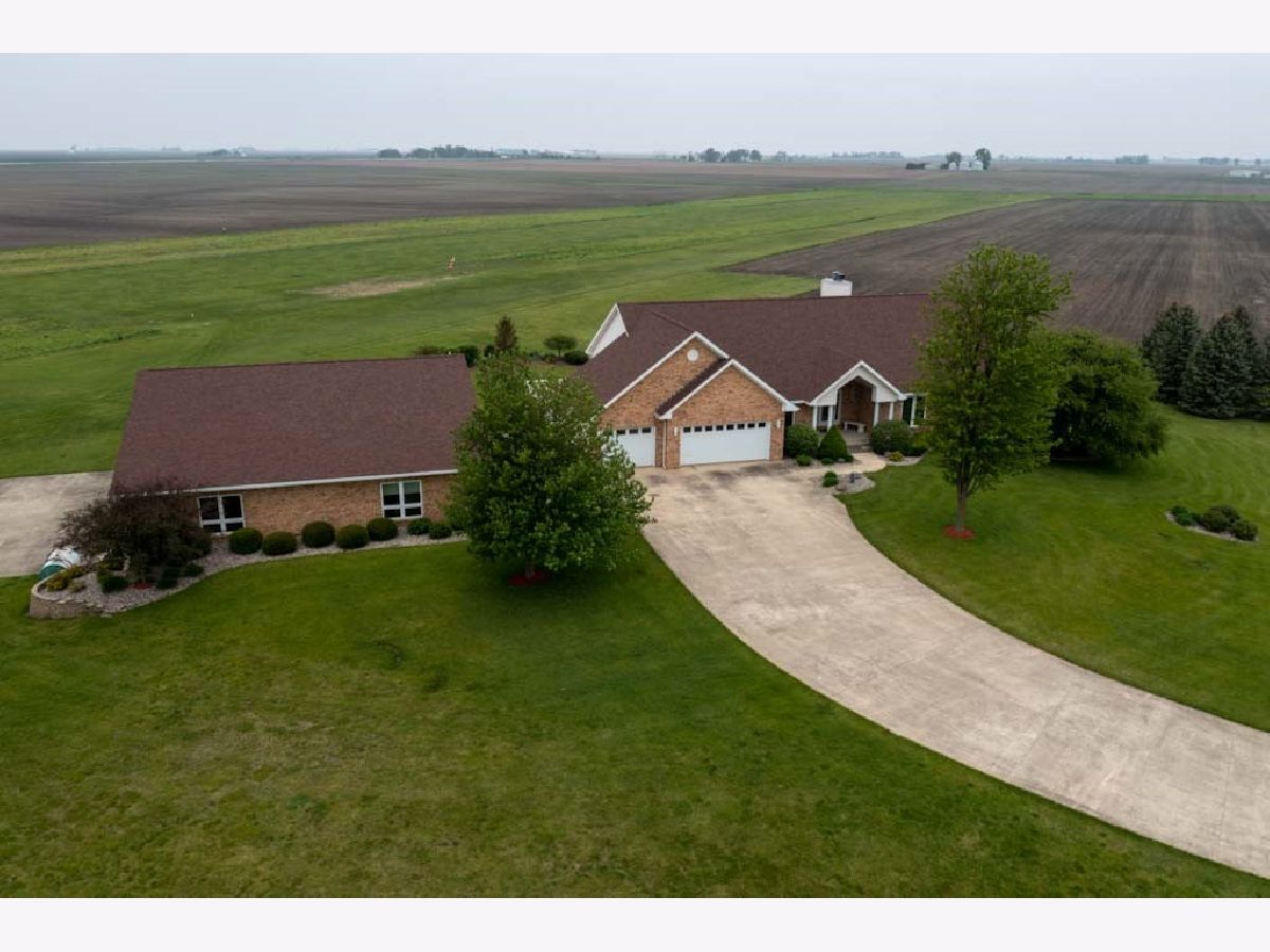  For Sale Danforth Illinois, 3 Carlock Drive