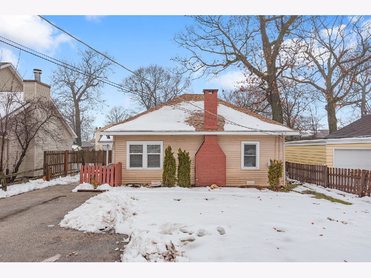 Homes Sold Allen Farms Grayslake Illinois, 33770 Oak