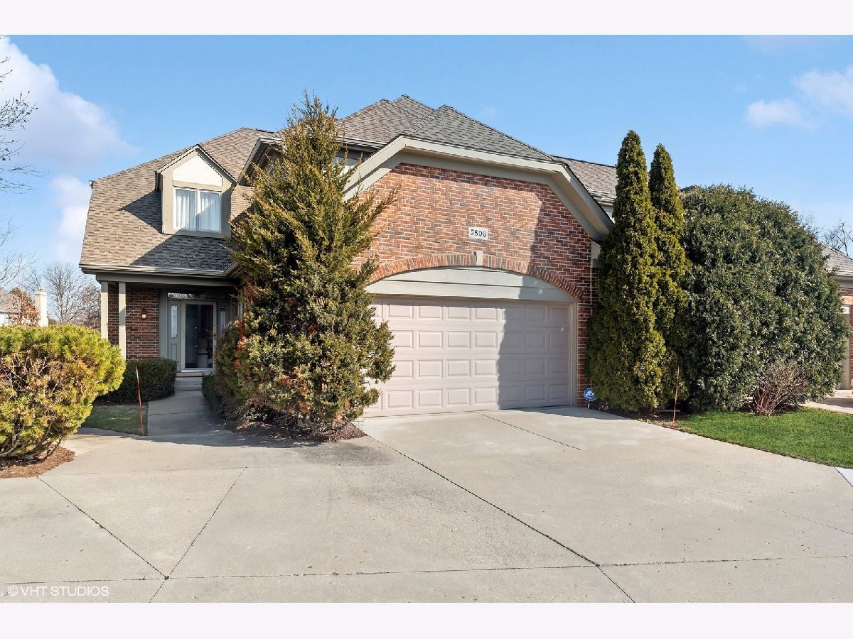 Townhomes & Homes Sold Cotswold Northbrook Illinois, 2506 Stonebridge