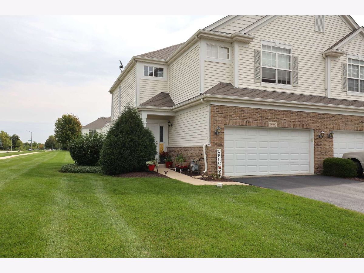 Townhomes & Homes Rented Parkview Meadows Plainfield Illinois, 23932 Mc Mullin