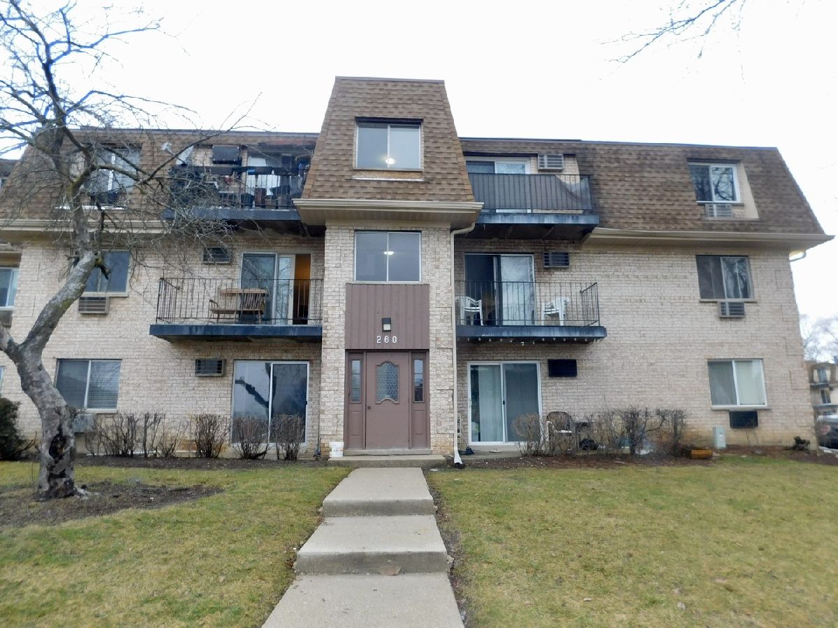 Condominiums Sold Shorewood Glendale Heights Illinois, 260 Shorewood