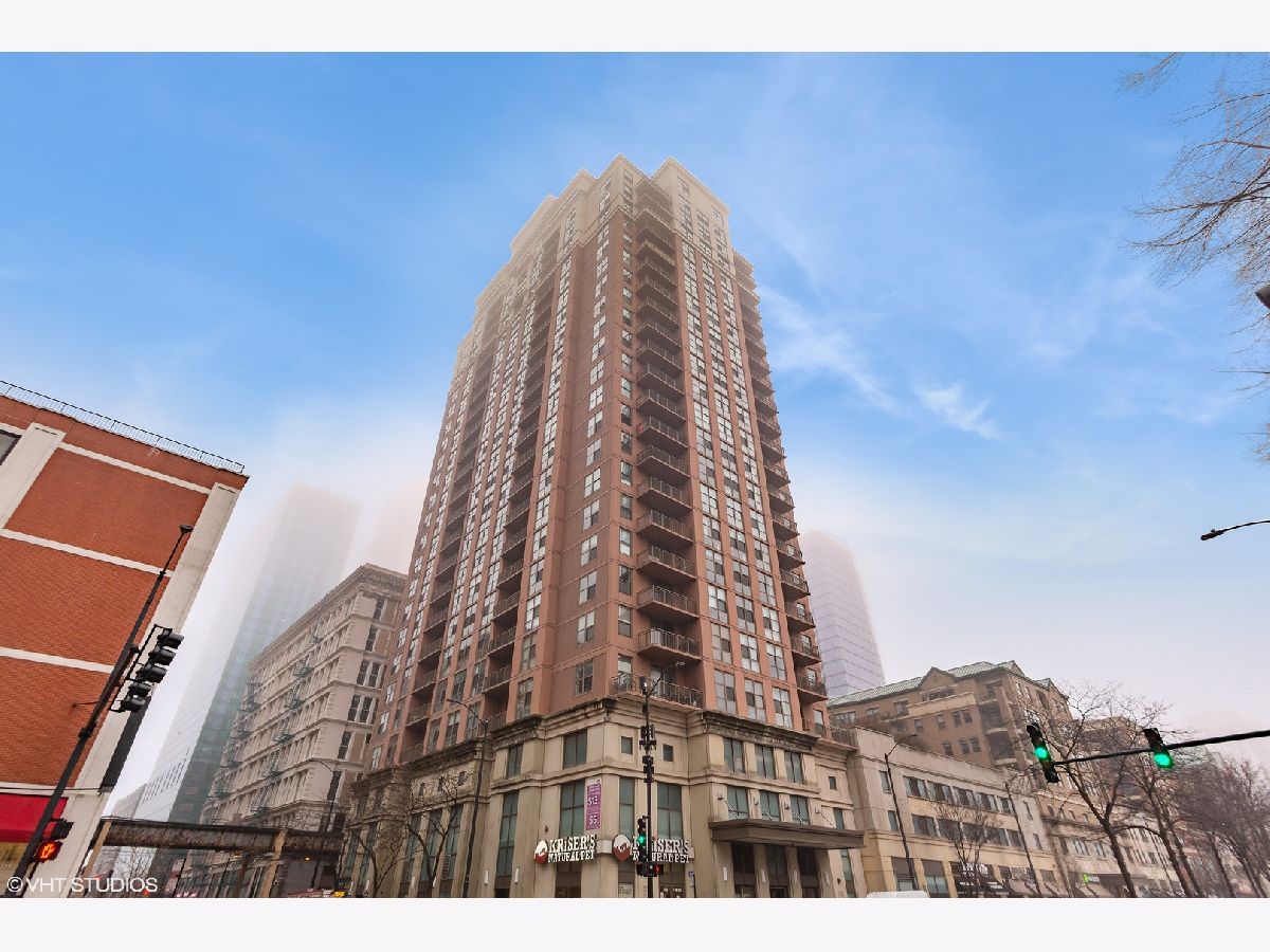 Condos & Townhomes Sold State Place Tower Chicago Illinois, 1101 State