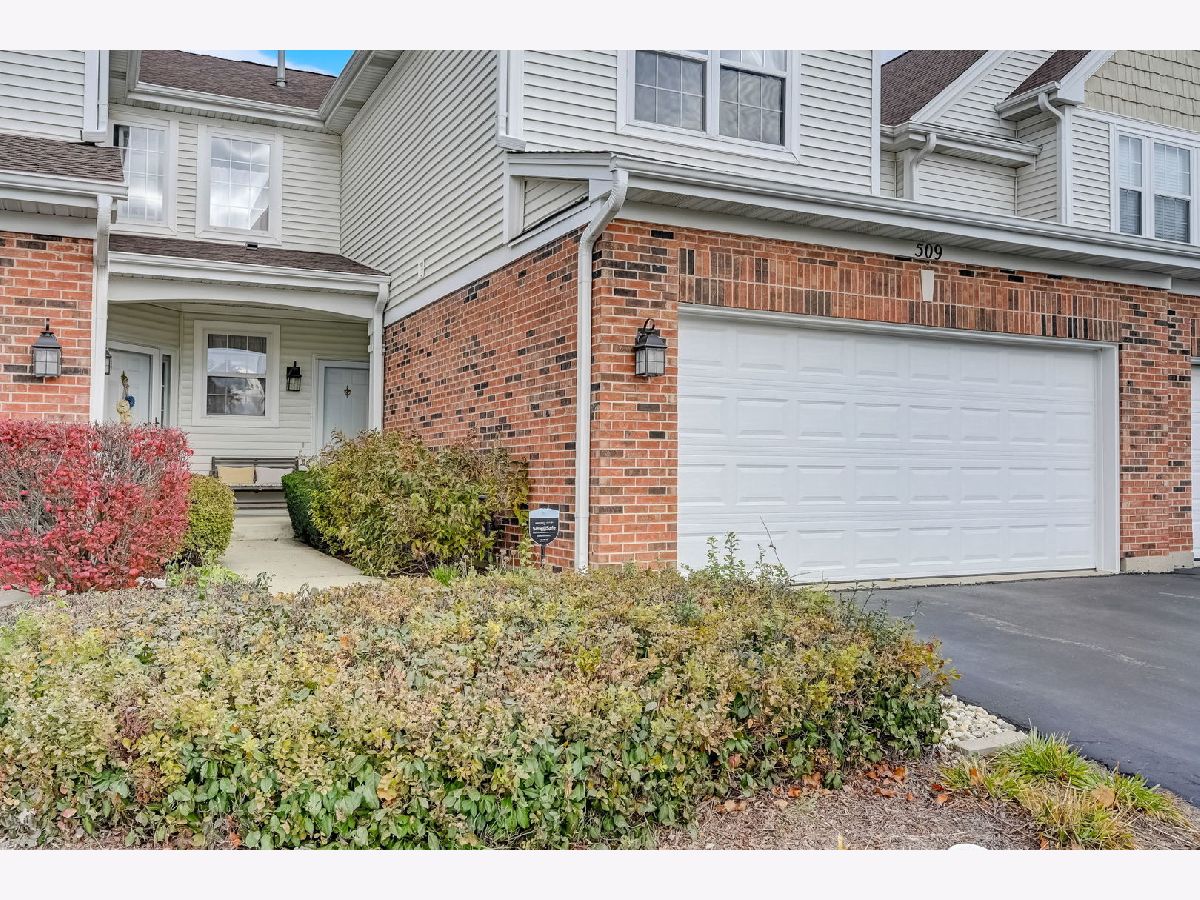 Townhomes & Homes Sold Cherry Hill Schaumburg Illinois, 509 Cherry Hill