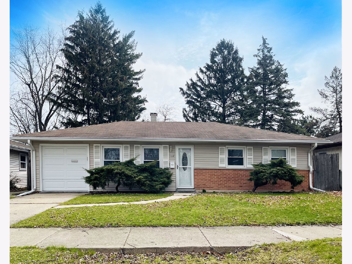 Homes Rented Hollywood Ridge Wheeling Illinois, 117 Wilshire