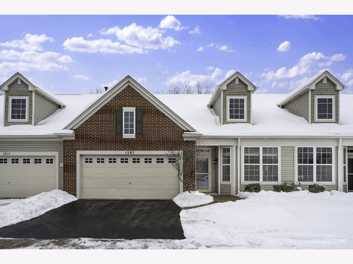 Townhomes Sold Chatham Grove Aurora Illinois, 1505 Catalina
