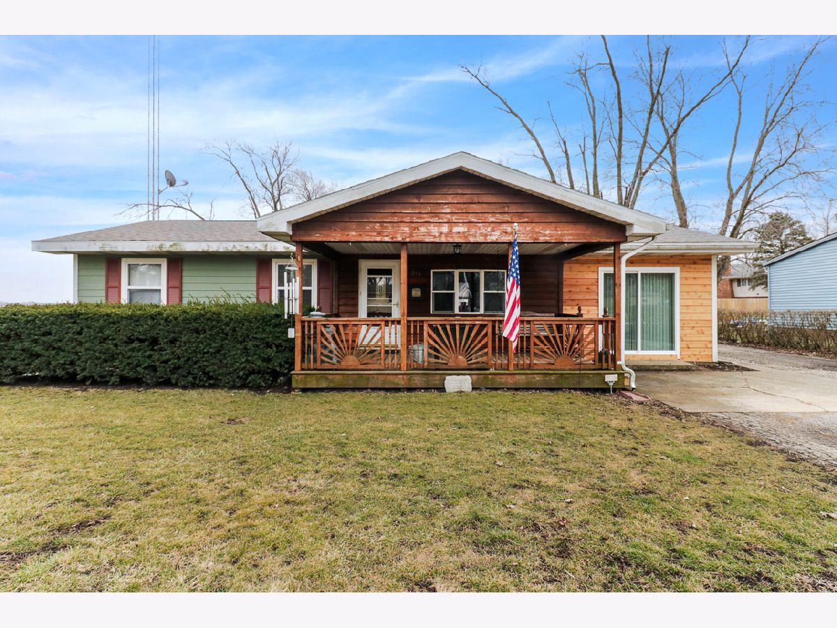  Sold Anchor Illinois, 311 3rd