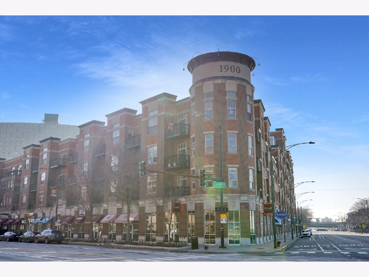Condominiums Sold Pointe 1900 Chicago Illinois, 1935 Archer