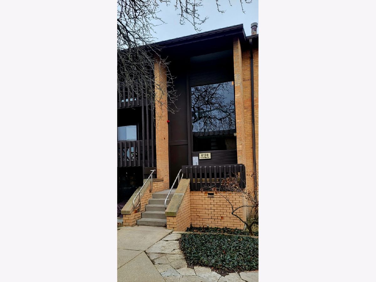 Condominiums Sold The Knolls Willowbrook Illinois, 6159 Knollway