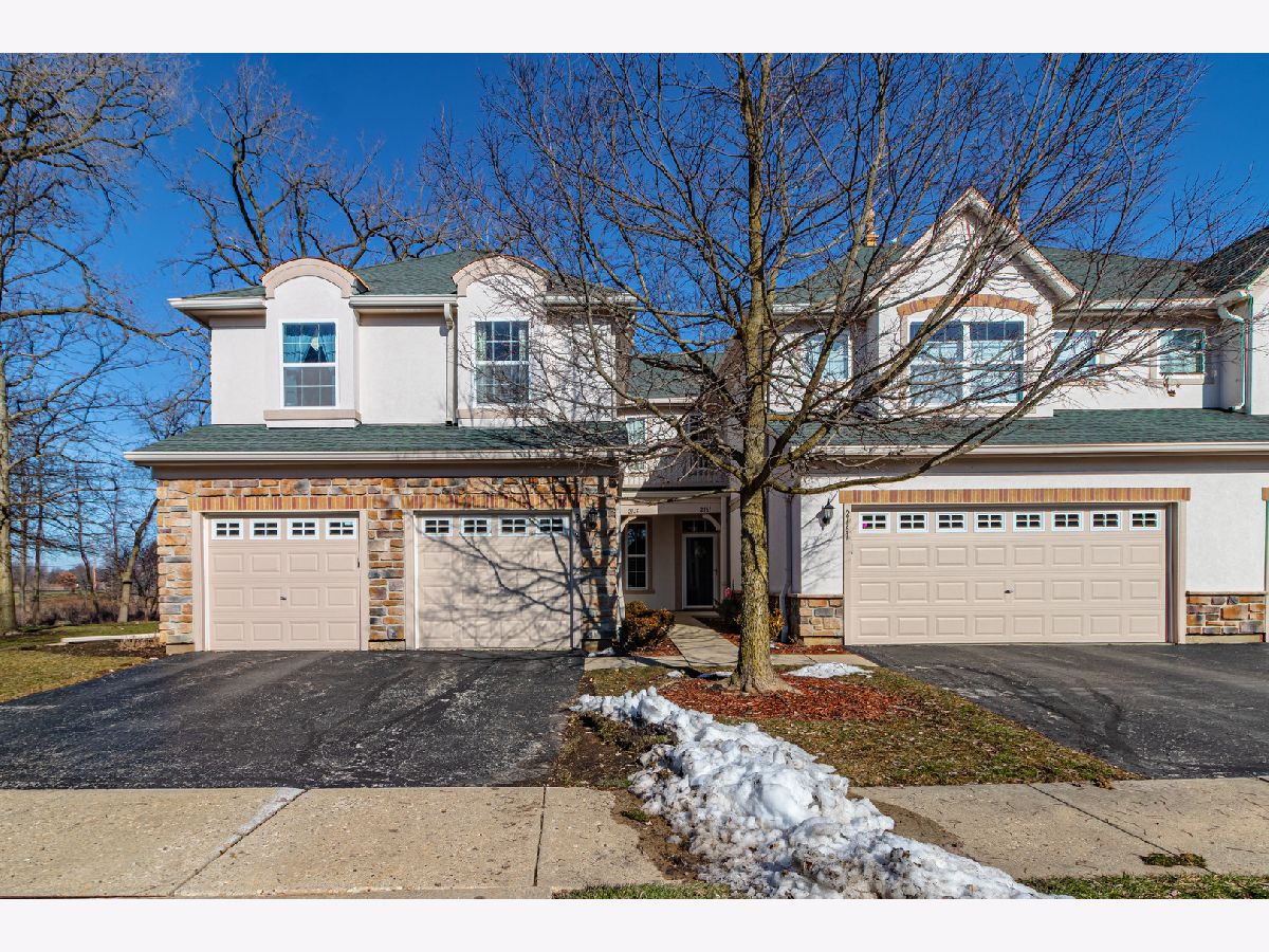 Townhomes Rented Shadow Creek Vernon Hills Illinois, 2165 Shadow Creek