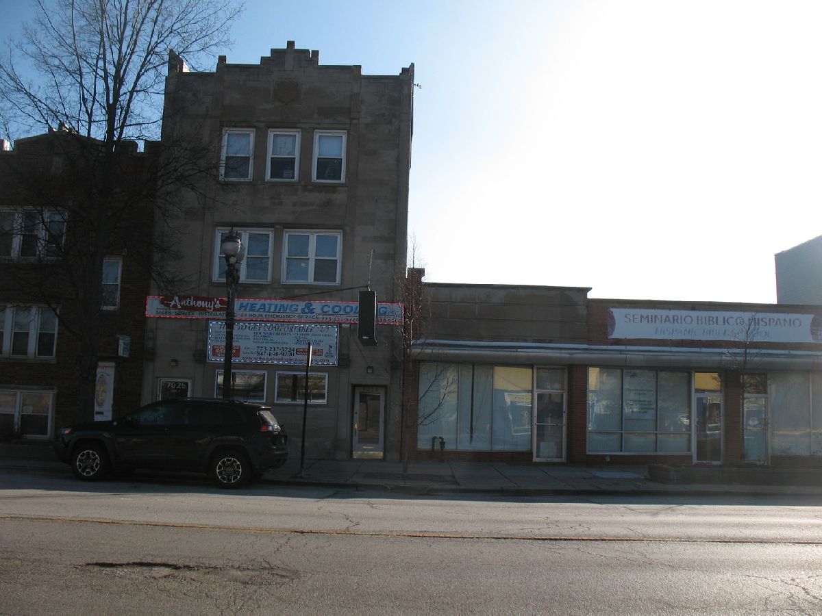 Homes & Condos & Townhomes Rented Montclare Chicago Illinois, 7025 Grand