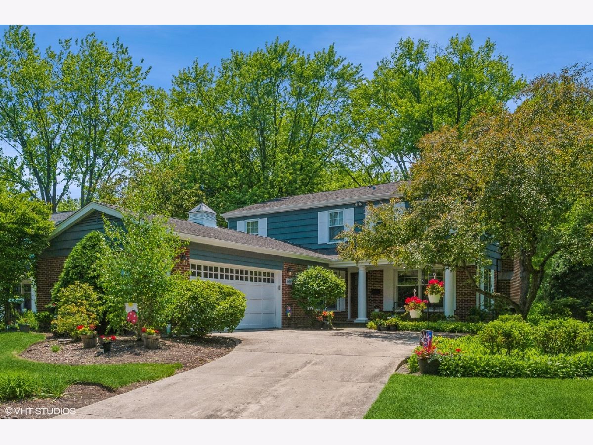 Homes Sold Scatterwoods Deerfield Illinois, 1540 Woodvale