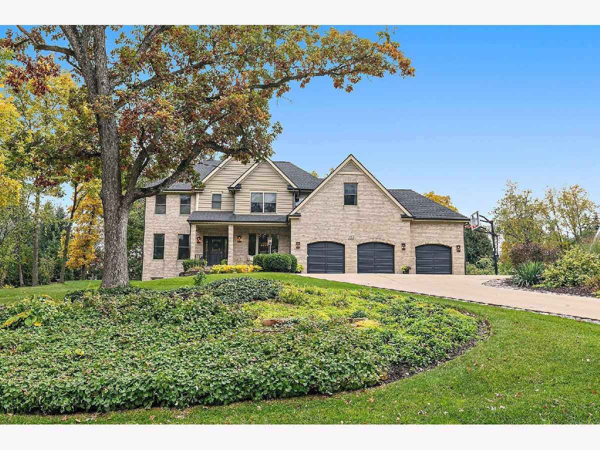 Homes Sold Indian Hill Trails Crystal Lake Illinois, 720 Saddle Ridge