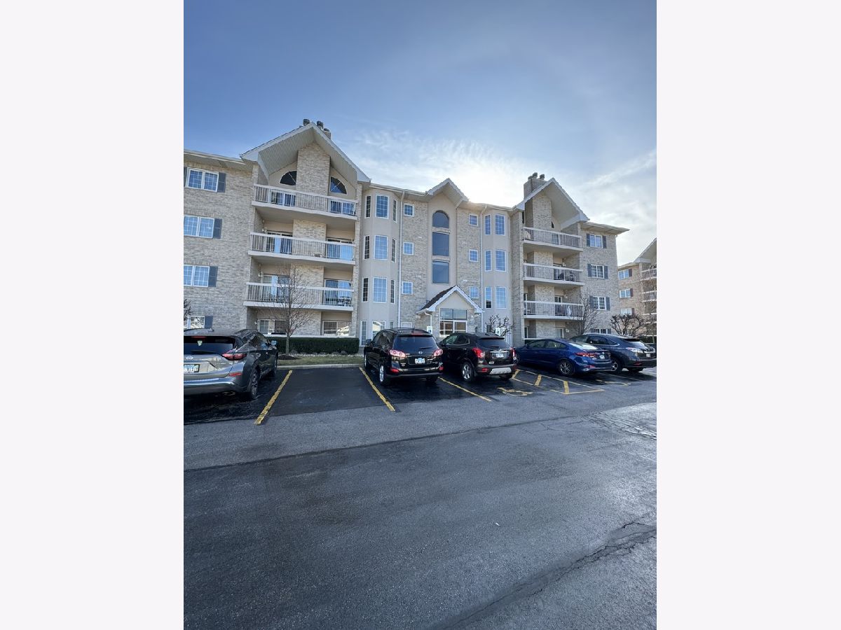 Condominiums Sold Grafton Place Tinley Park Illinois, 7759 Bristol Park