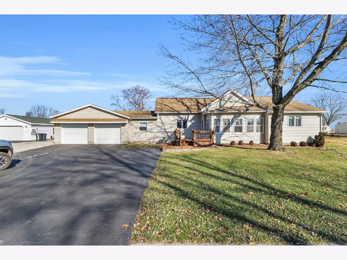  Sold Camargo Illinois, 208 Main