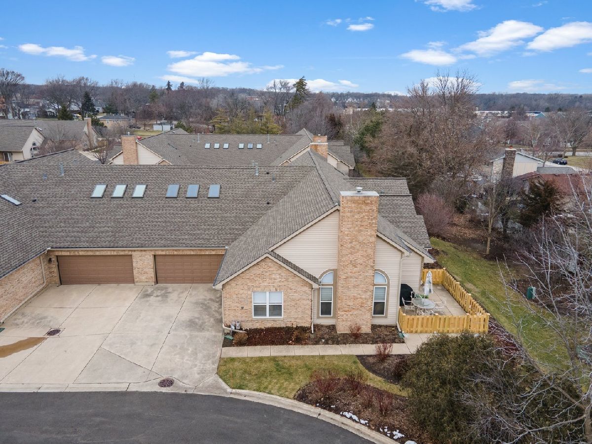 Townhomes Sold The Crossing Bloomingdale Illinois, 172 Canterbury