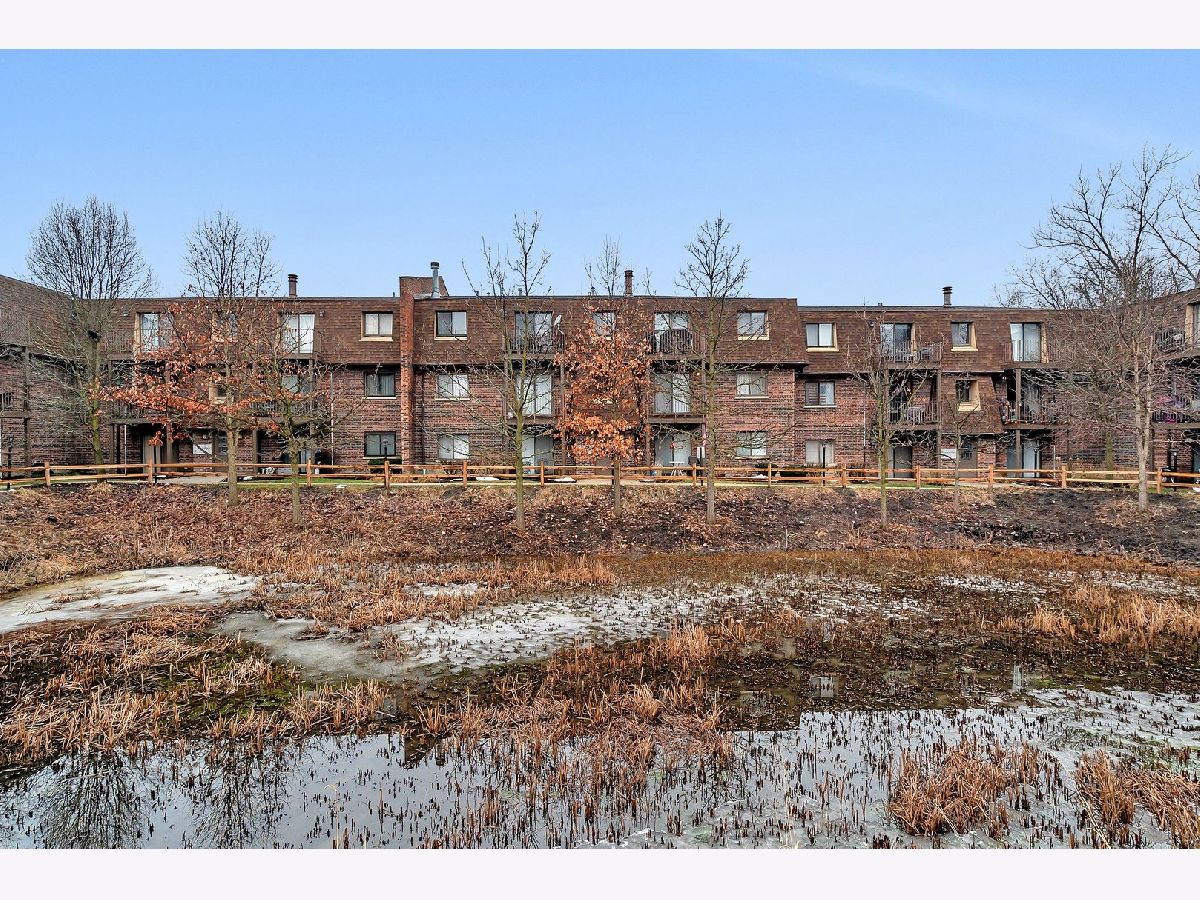 Condominiums Sold Hidden Valley Lombard Illinois, 1404 Fairfield