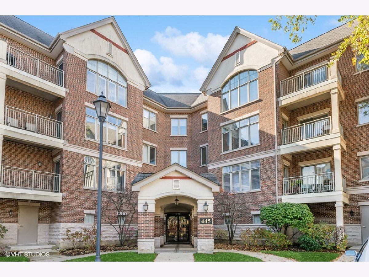 Condominiums Sold Village Green Lincolnshire Illinois, 445 Village Green