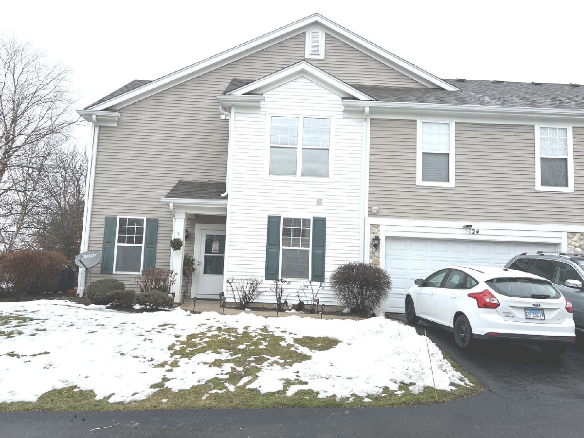 Homes & Townhomes & Condos Sold Chesterfield North Aurora Illinois, 124 Schneider