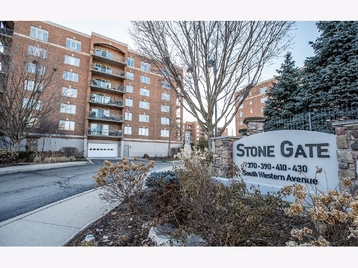 Condos & Townhomes Sold Stone Gate Des Plaines Illinois, 370 Western