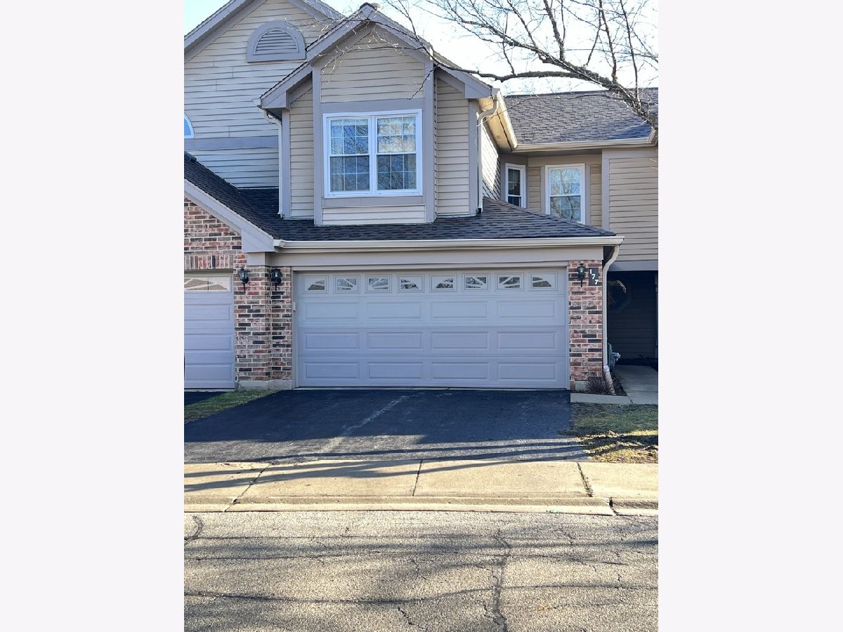 Condominiums Rented Oak Creek Buffalo Grove Illinois, 177 Old Oak