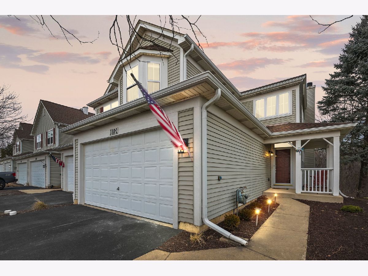 Townhomes Sold Eagles Ridge Bartlett Illinois, 1102 Horizon