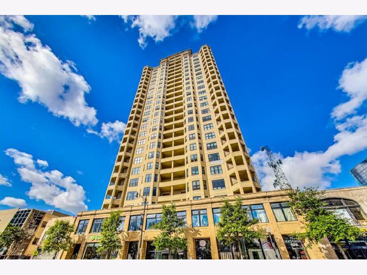 Condominiums Rented The Marquee Chicago Illinois, 1464 Michigan