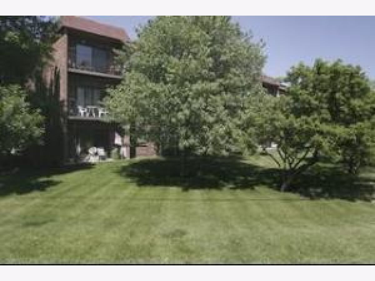 Condominiums Sold Glencove Estates Glenview Illinois, 1018 Castilian
