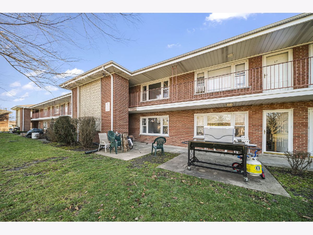 Condominiums Sold Briar Trace Arlington Heights Illinois, 1119 Algonquin
