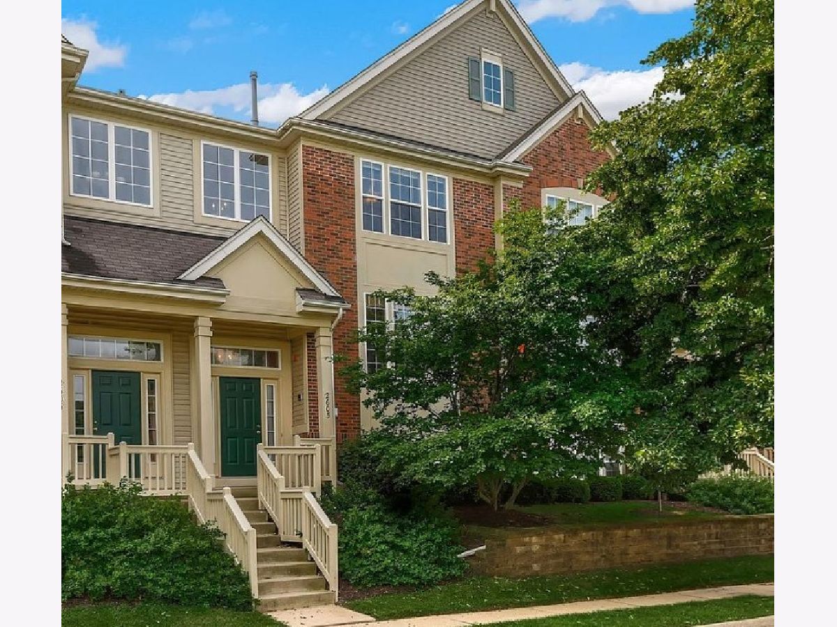 Townhomes & Homes Sold Greenwood Place Arlington Heights Illinois, 2605 Greenwood